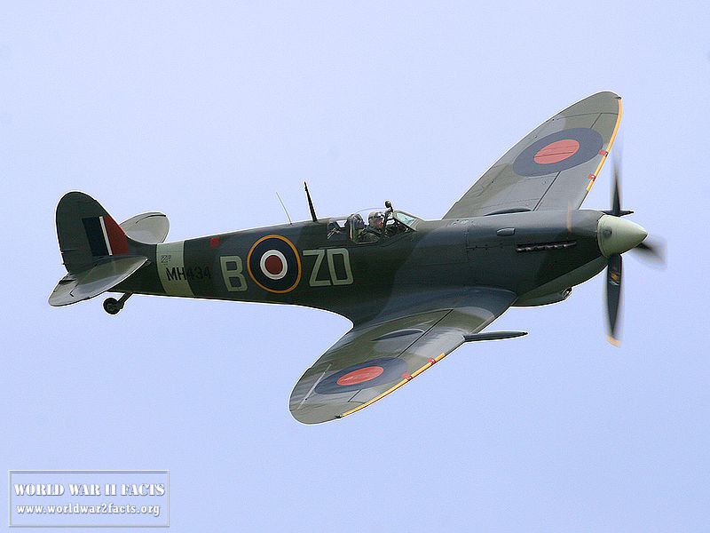 Spitfire LF Mk IX, MH434 being flown by Ray Hanna in 2005. This aircraft shot down an FW 190 in 1943 while serving with 222 Squadron RAF.